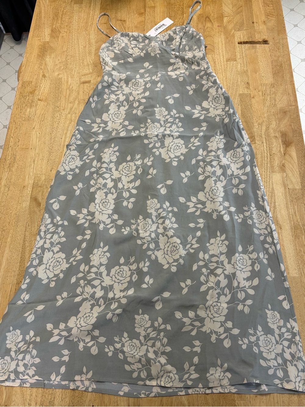 NWT The Drop Floral Spaghetti Strap Maxi Dress in Pastel Green and Cream